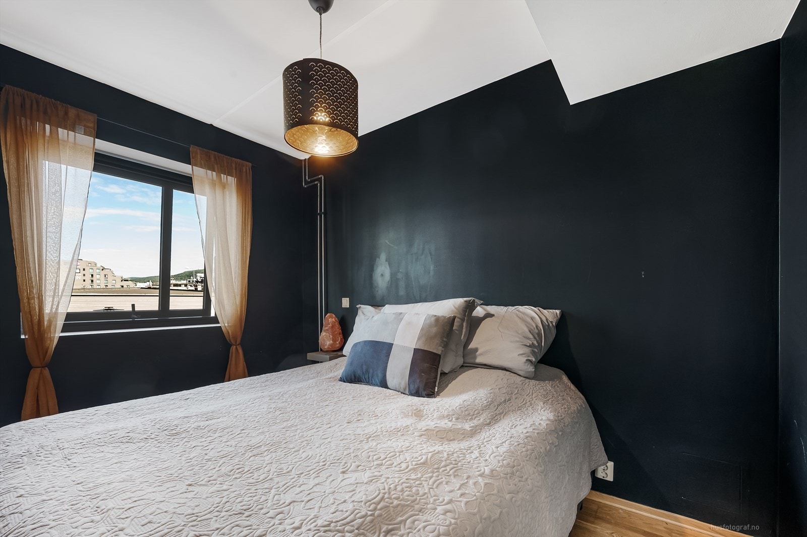 Leiligheten har et trivelig soverom. Galleribilde