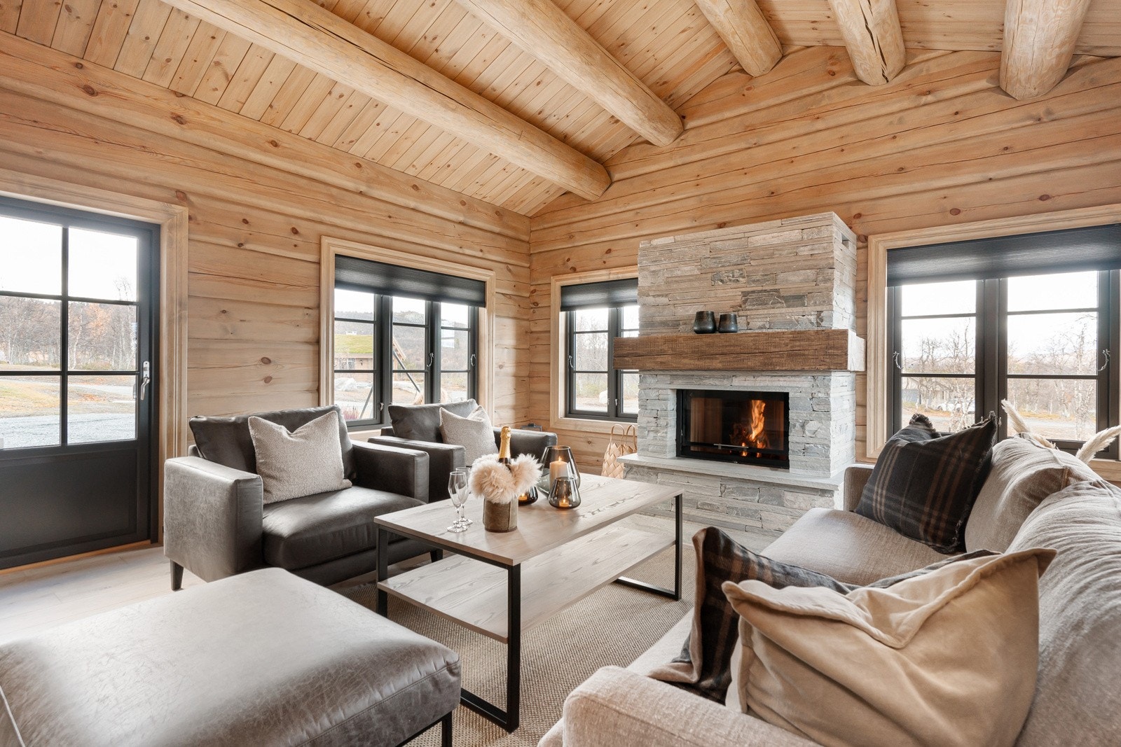 Varme i gulver i hele boligen Galleribilde