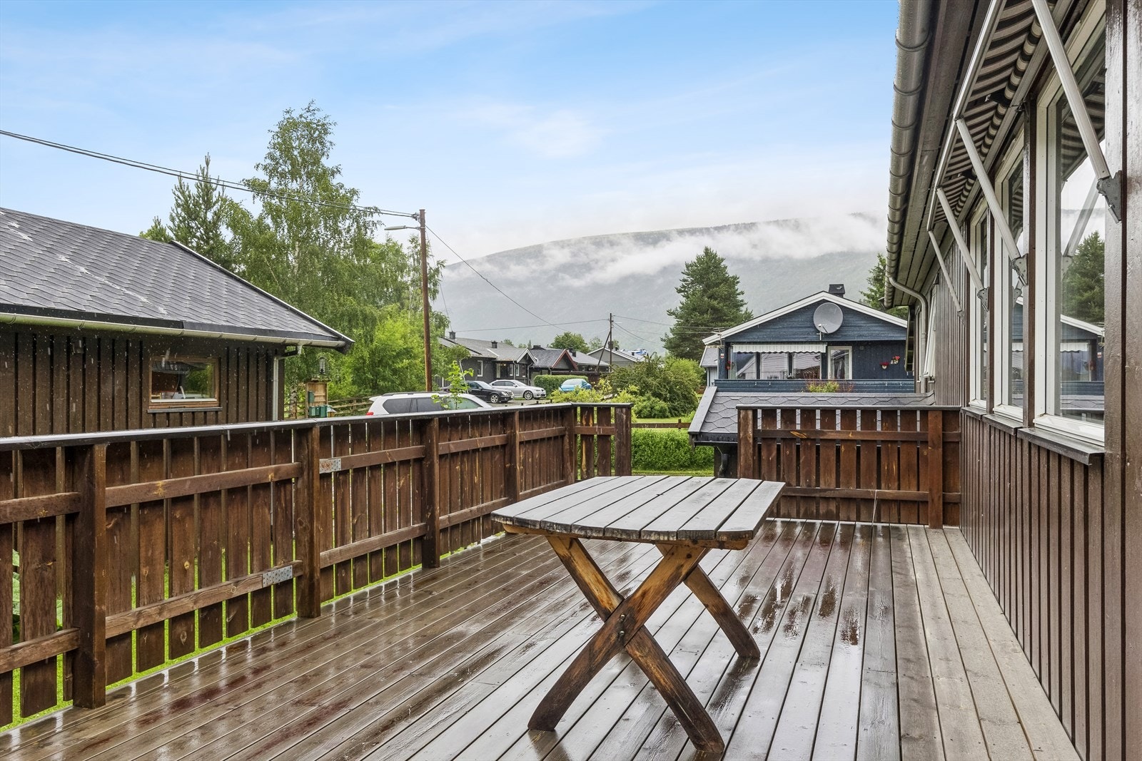 Romslig terrasse med god solgang. Galleribilde