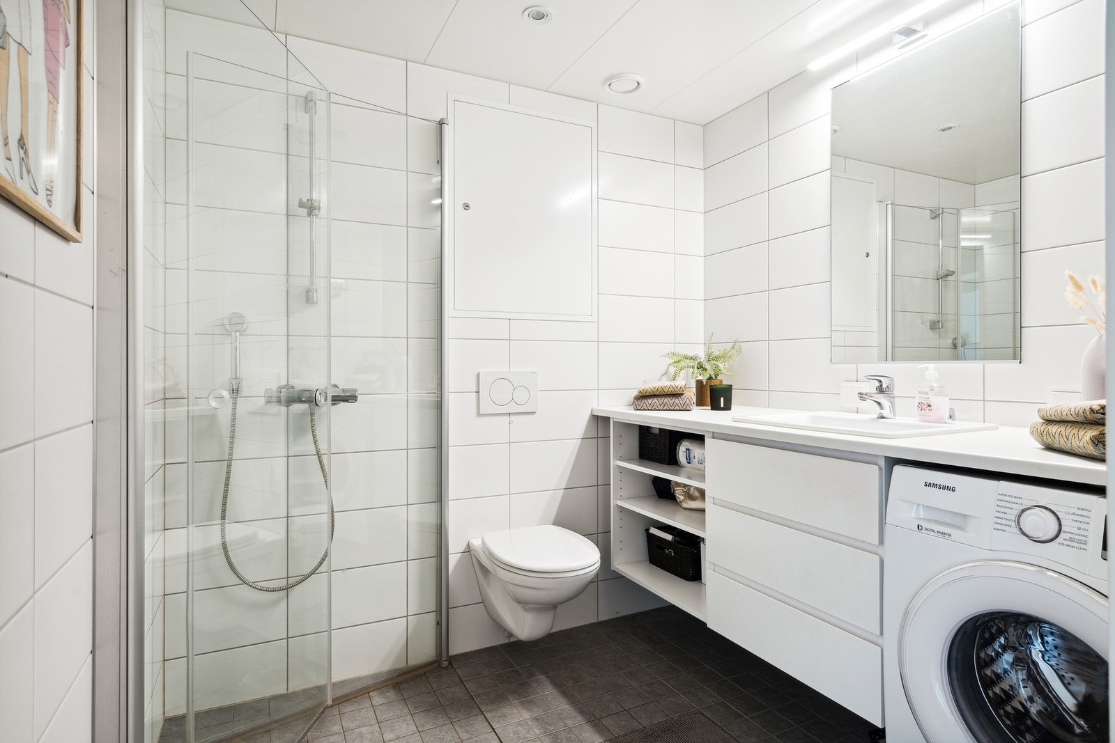 Flislagt bad med elektriske varmekabler i gulv, vurdert til TG1 av takstmann. Galleribilde