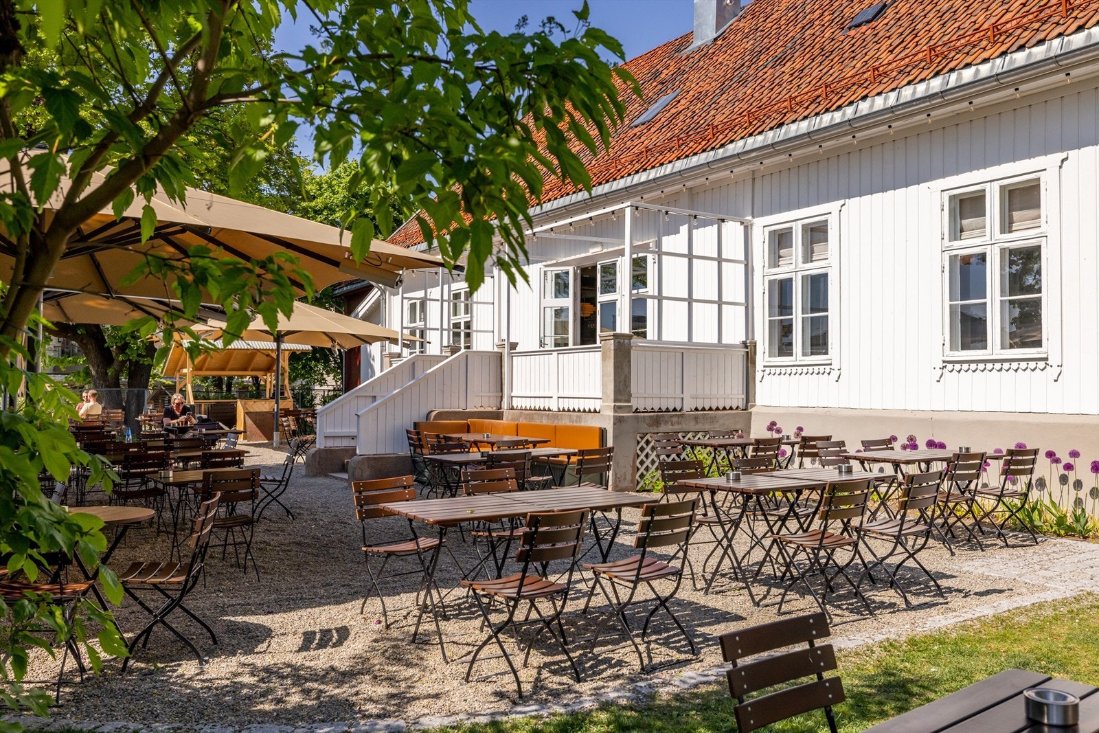 Serveringssted i umiddelbar nærhet. Galleribilde