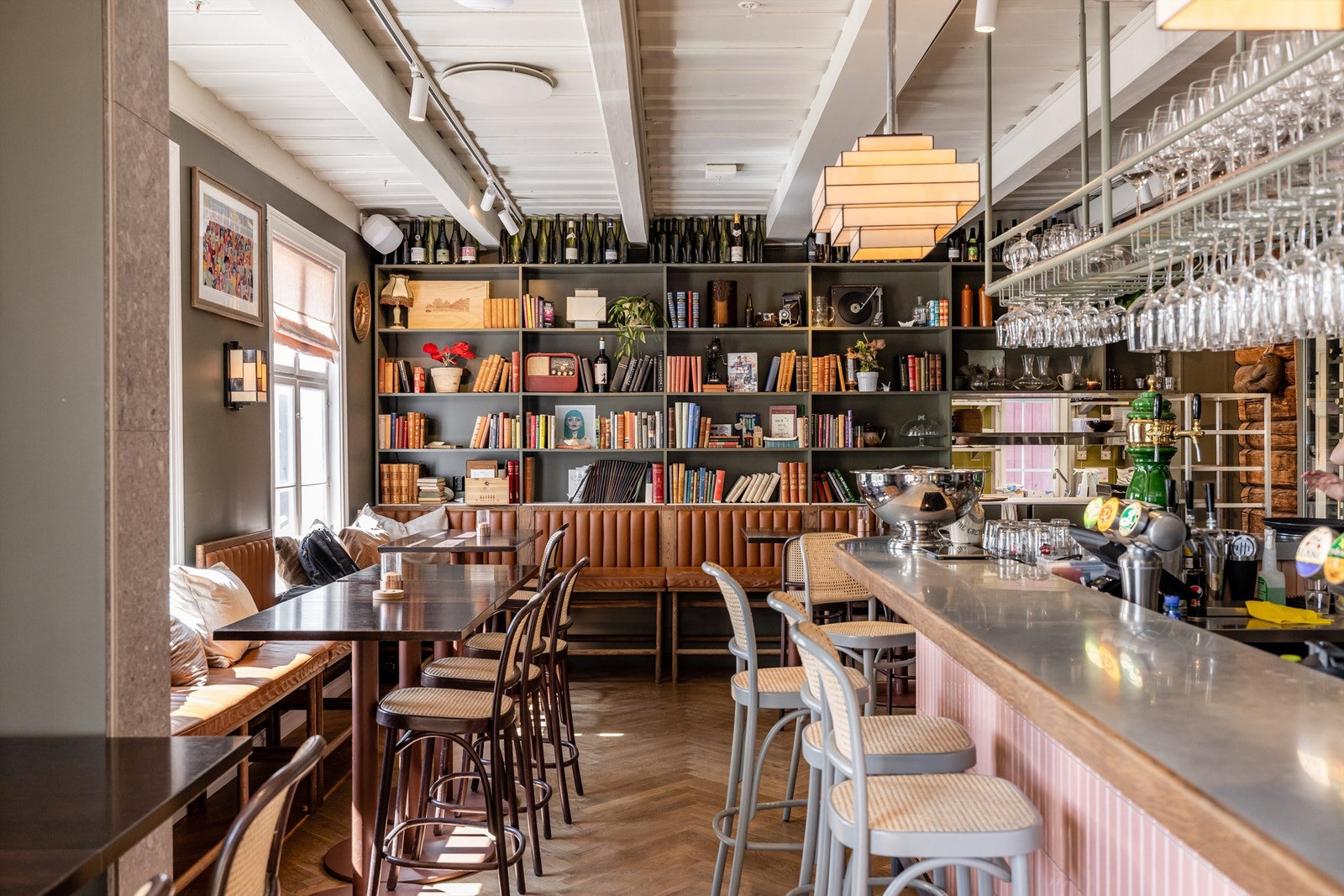 Serveringssted i umiddelbar nærhet. Galleribilde