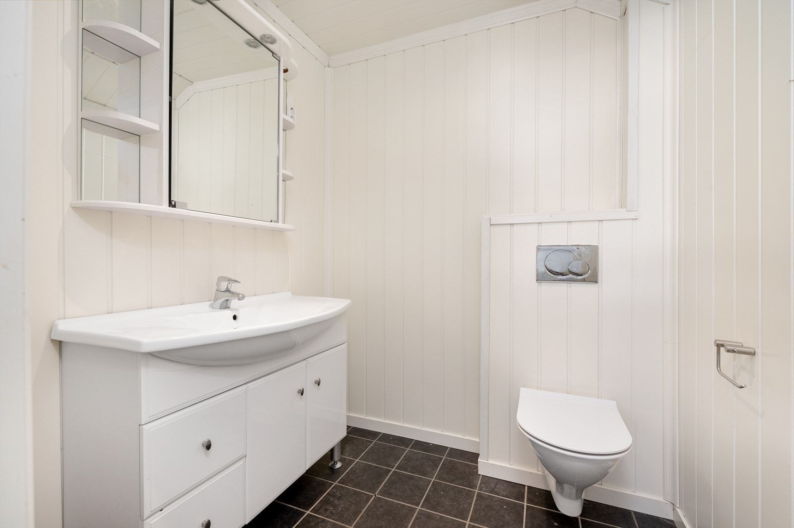 Toalett hovedel 2 etg. Galleribilde