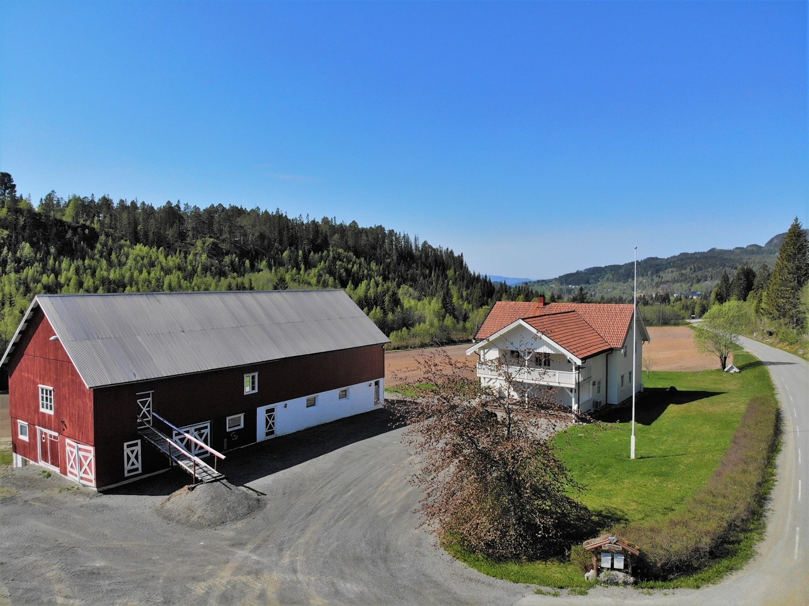 Gårdstun fra nordøst Galleribilde