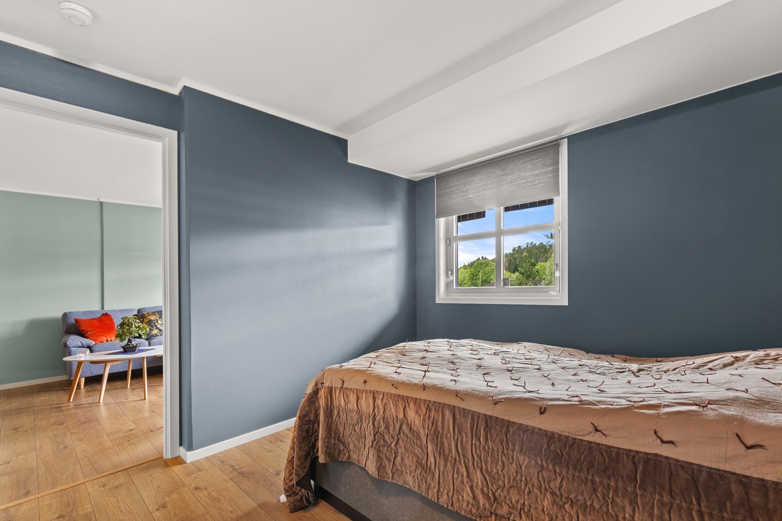 I tilknytning soverommet har man bod. Galleribilde