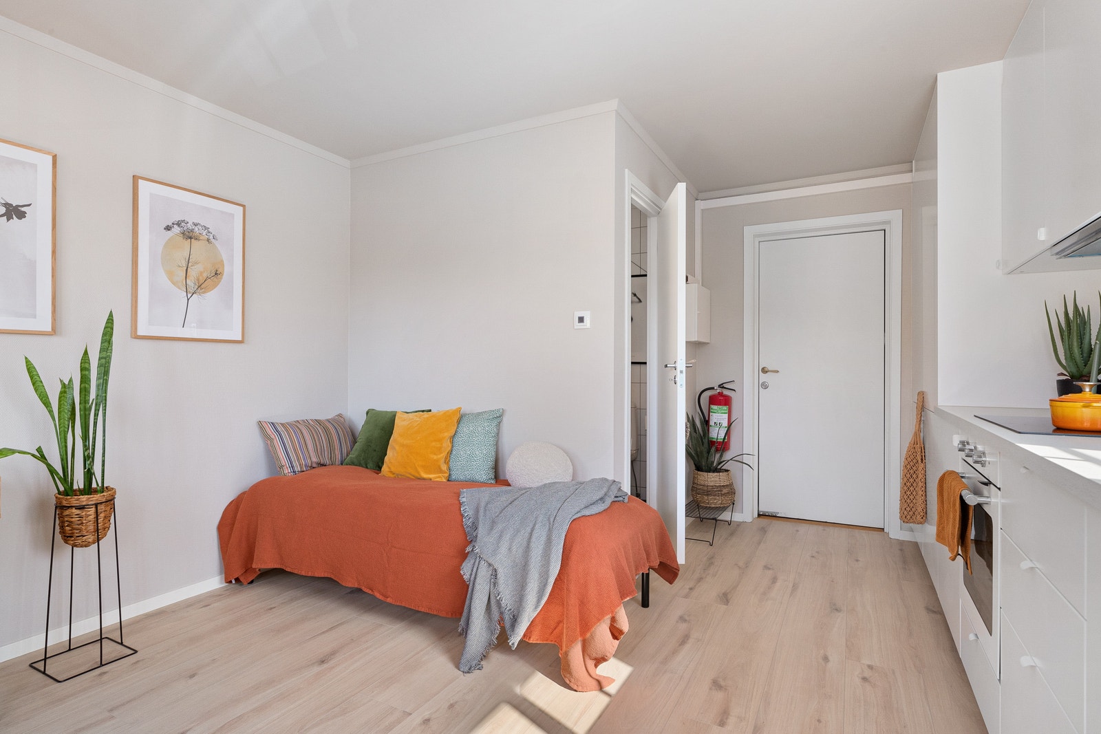 (Presentasjon med møbler. Utleies uten møbler.) Galleribilde