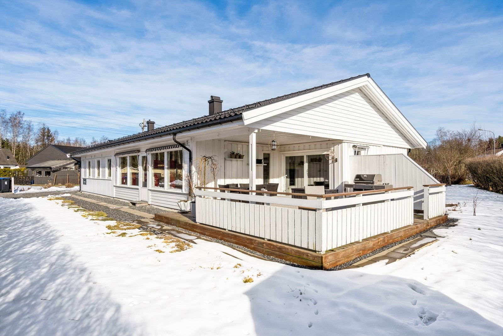 Baglerfaret 4 er en fin enebolig med "alt" du trenger på en flate samt ett hobbyrom og bod i kjeller. Galleribilde