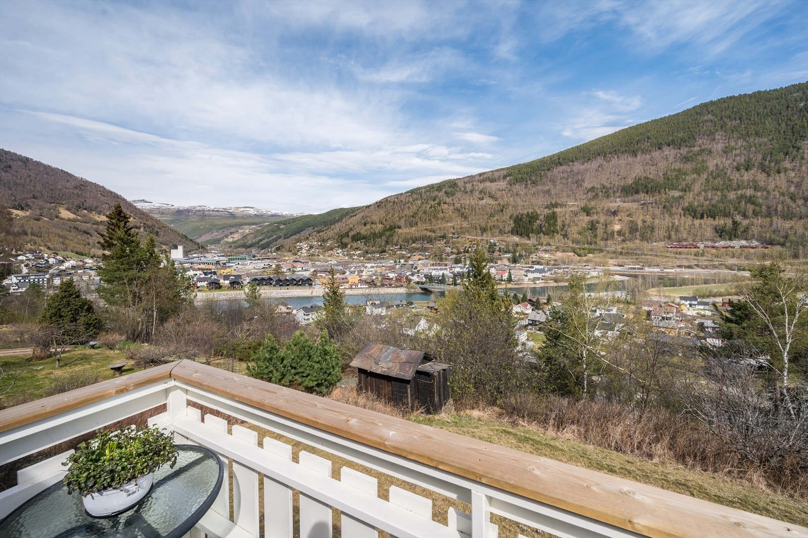 Fin utsikt fra eiendommen. Galleribilde