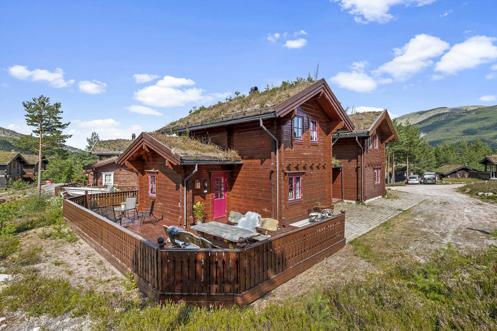 Stor og solrik terrasse Galleribilde
