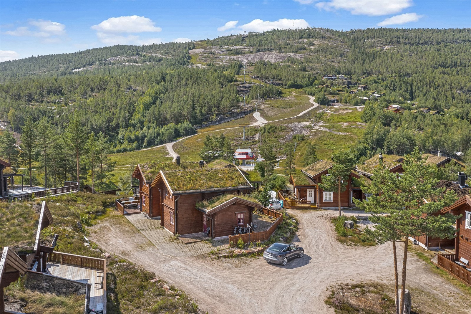 Hytten ligger flott og sentralt til! Galleribilde