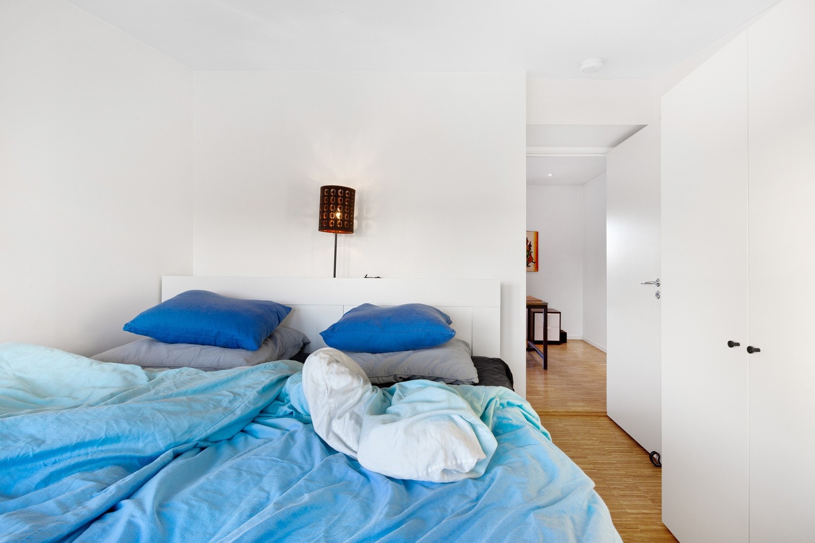 Hovedsoverom med god plass til dobbeltseng. Galleribilde
