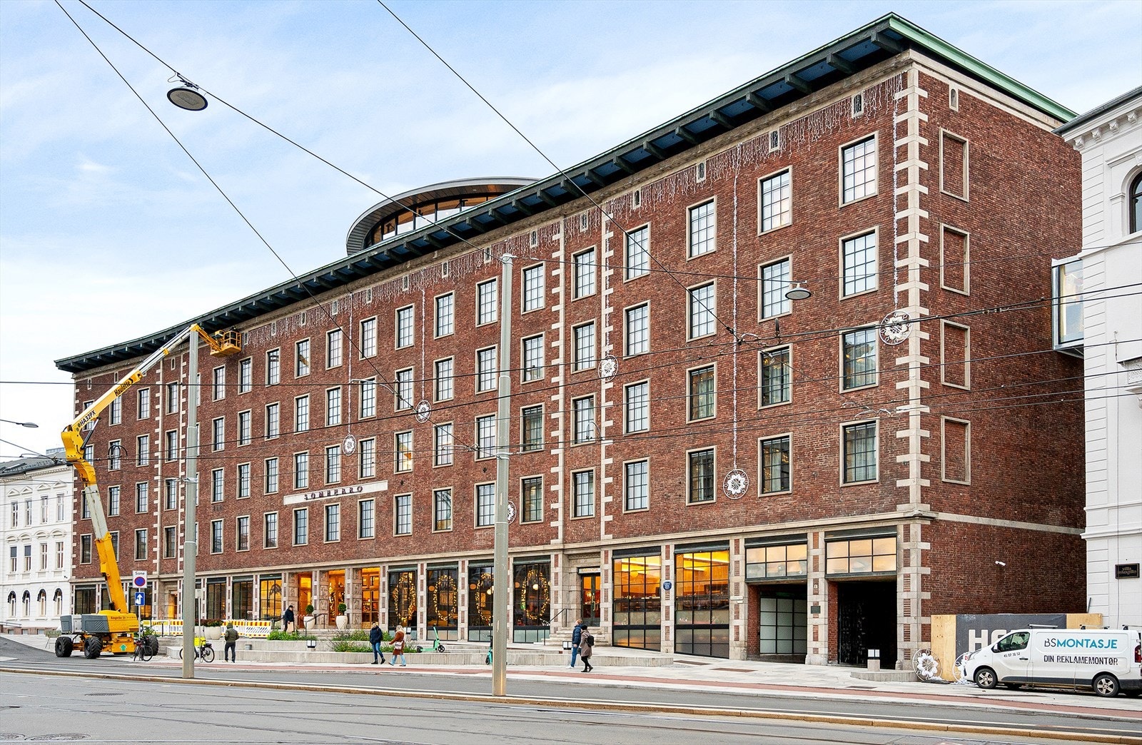 Det ærverdige Sommerrokvartalet, hvor klassisk møter moderne. Galleribilde