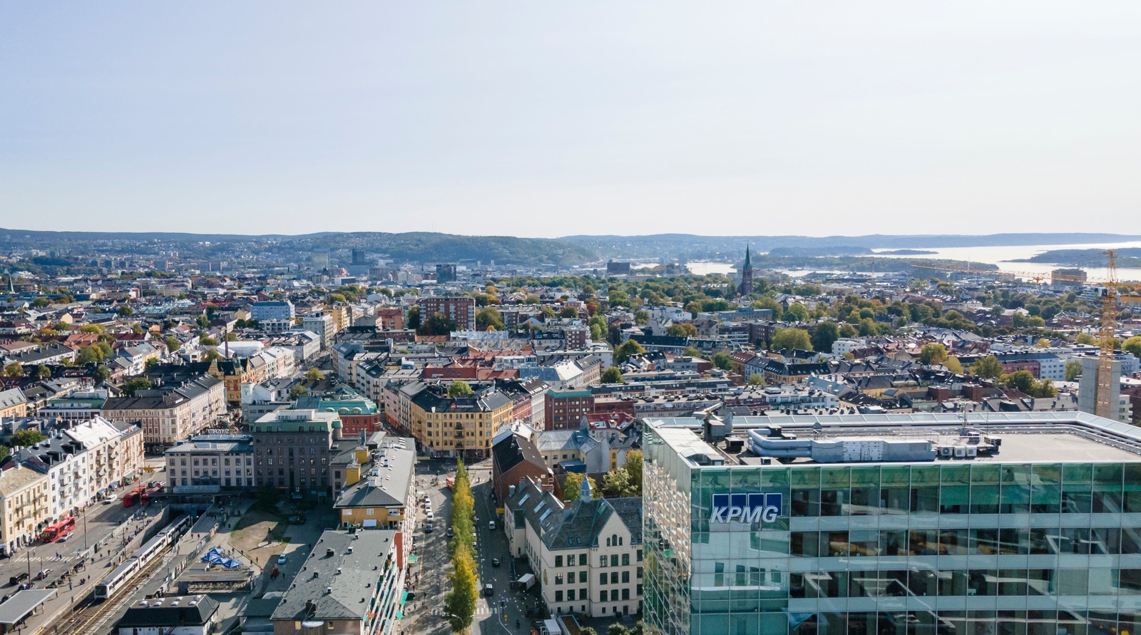 Utsikt over byen mot øst Galleribilde