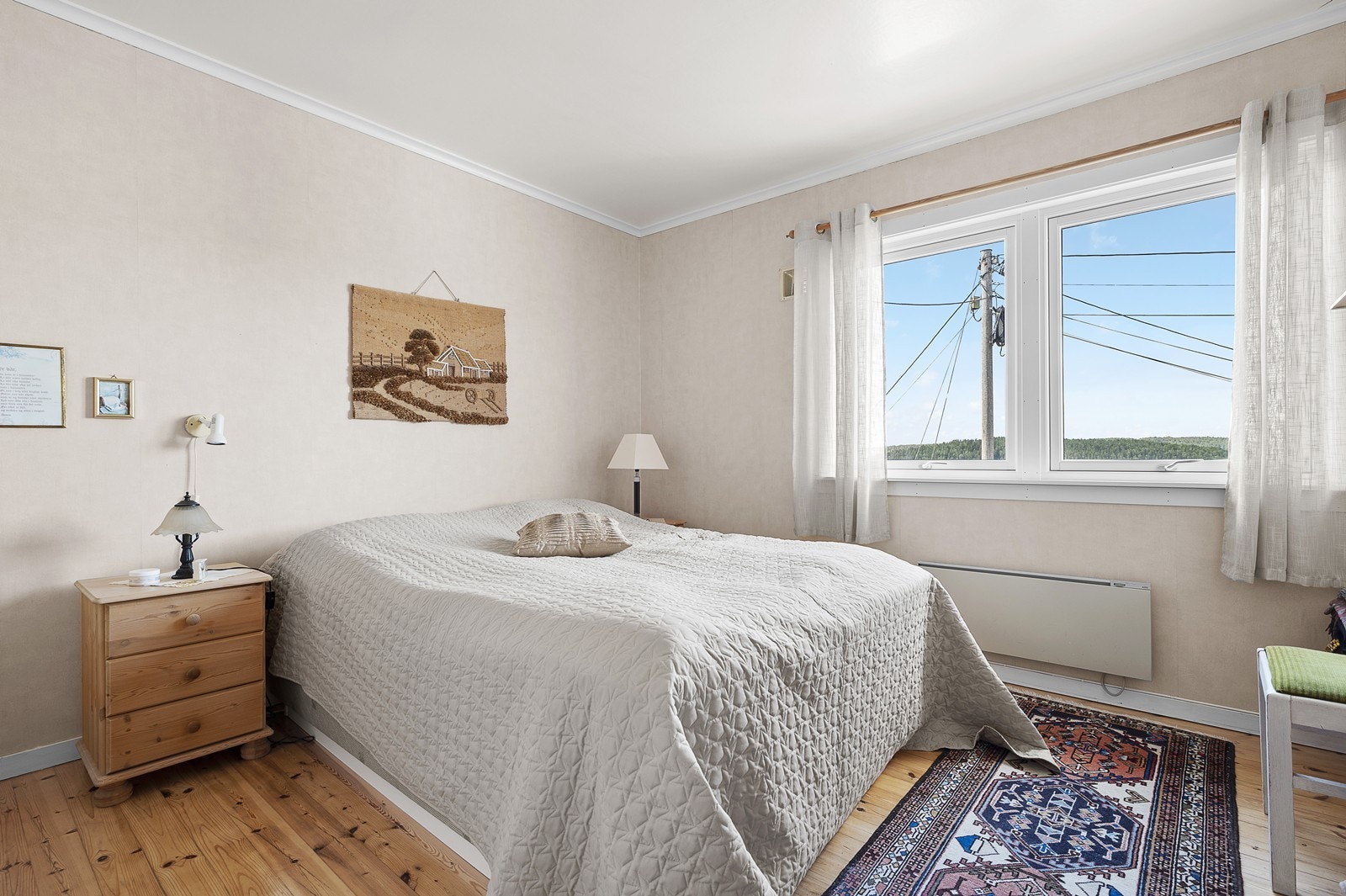 I leiligheten er det to soverom, begge med skapplass. Galleribilde