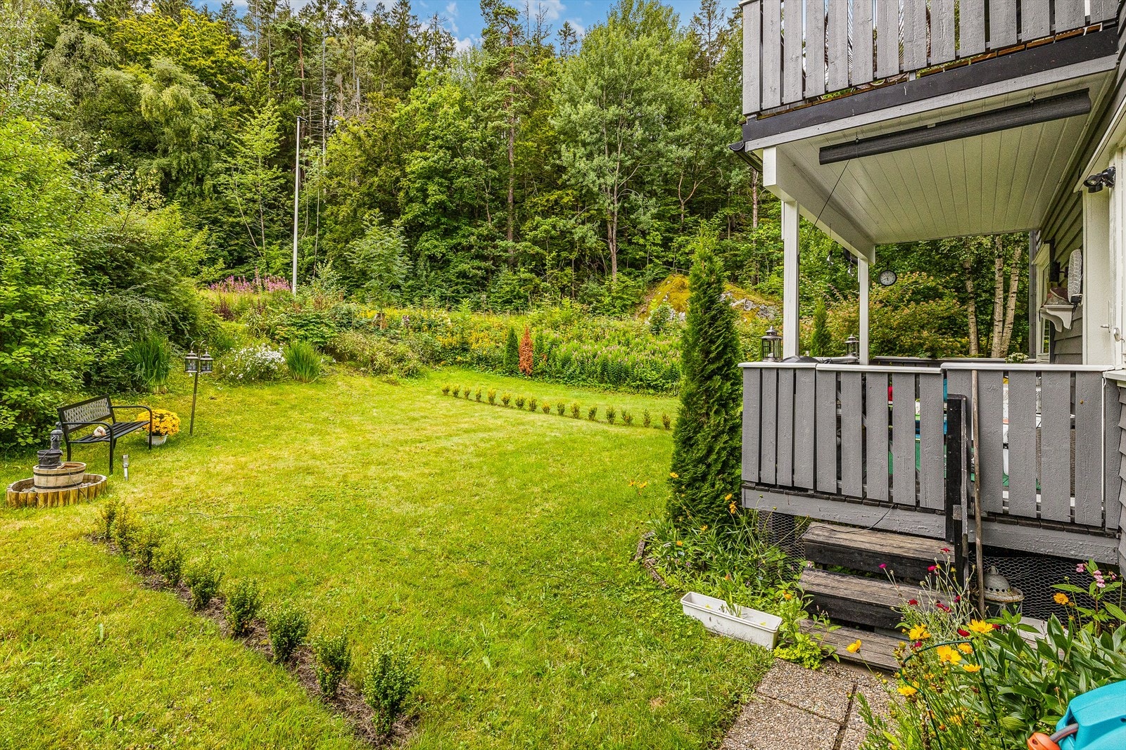 Pent opparbeidet og solrik tomt. Galleribilde