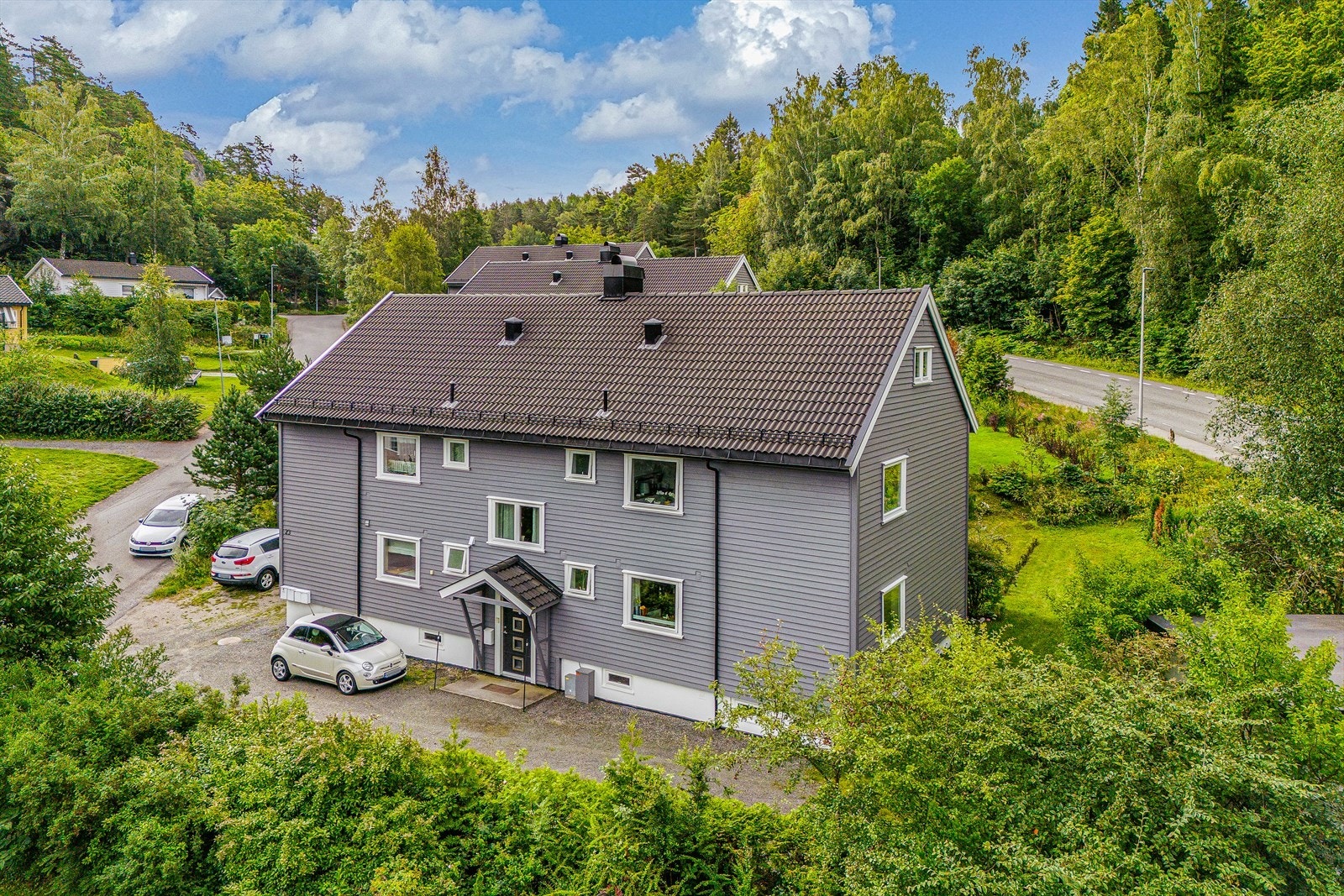 Her bor du stille og fredelig, men allikevel svært sentralt. Velkommen inn! Galleribilde