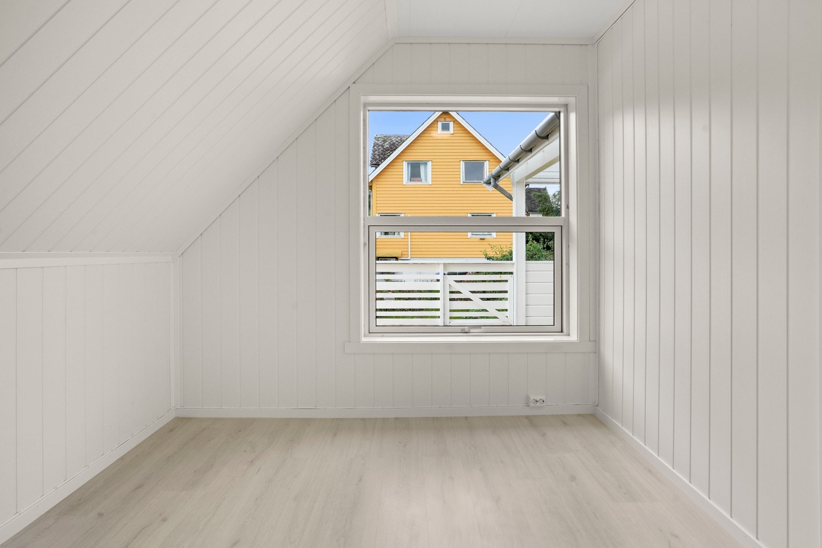 Soverom på loft Galleribilde