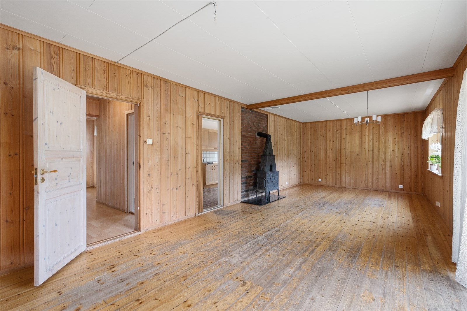 Stue med ildsted Galleribilde