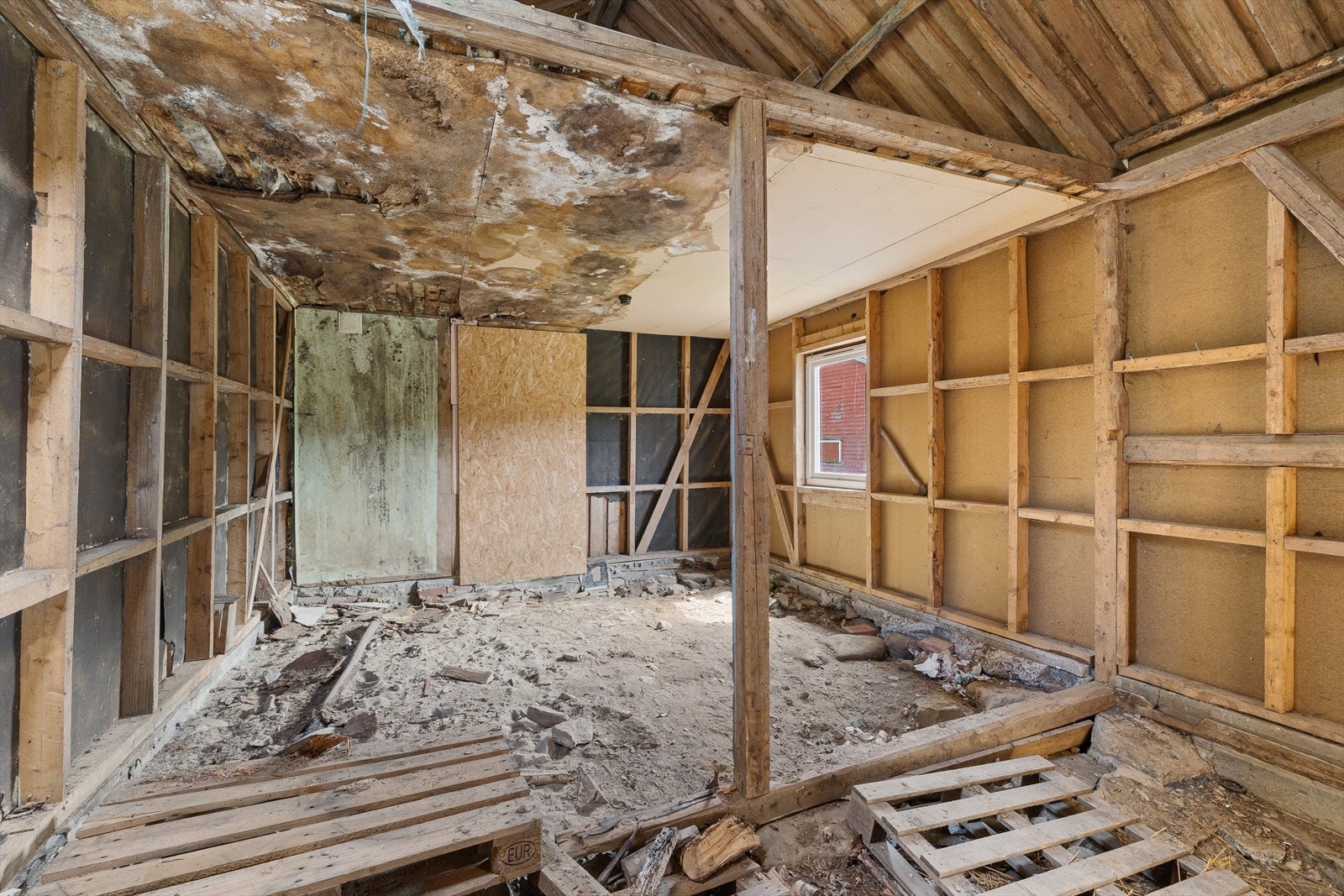 Kondemnabelt sidebygning Galleribilde