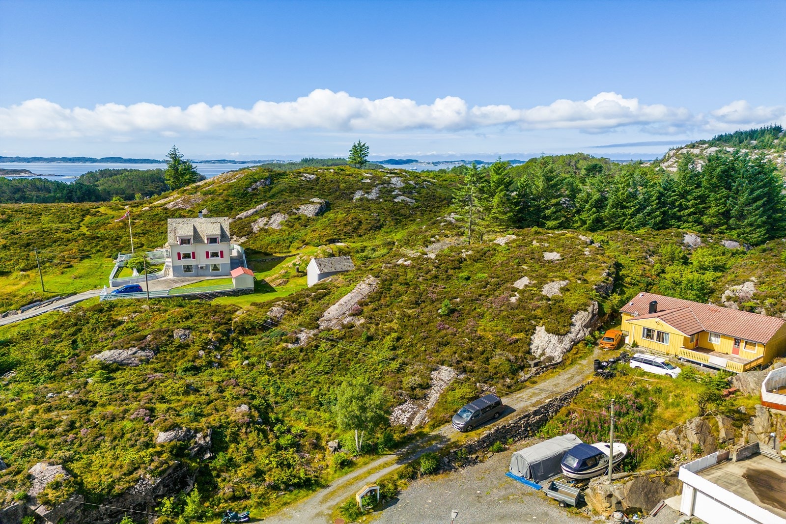 For den aktive er det flotte turområder i nærområdet. Galleribilde