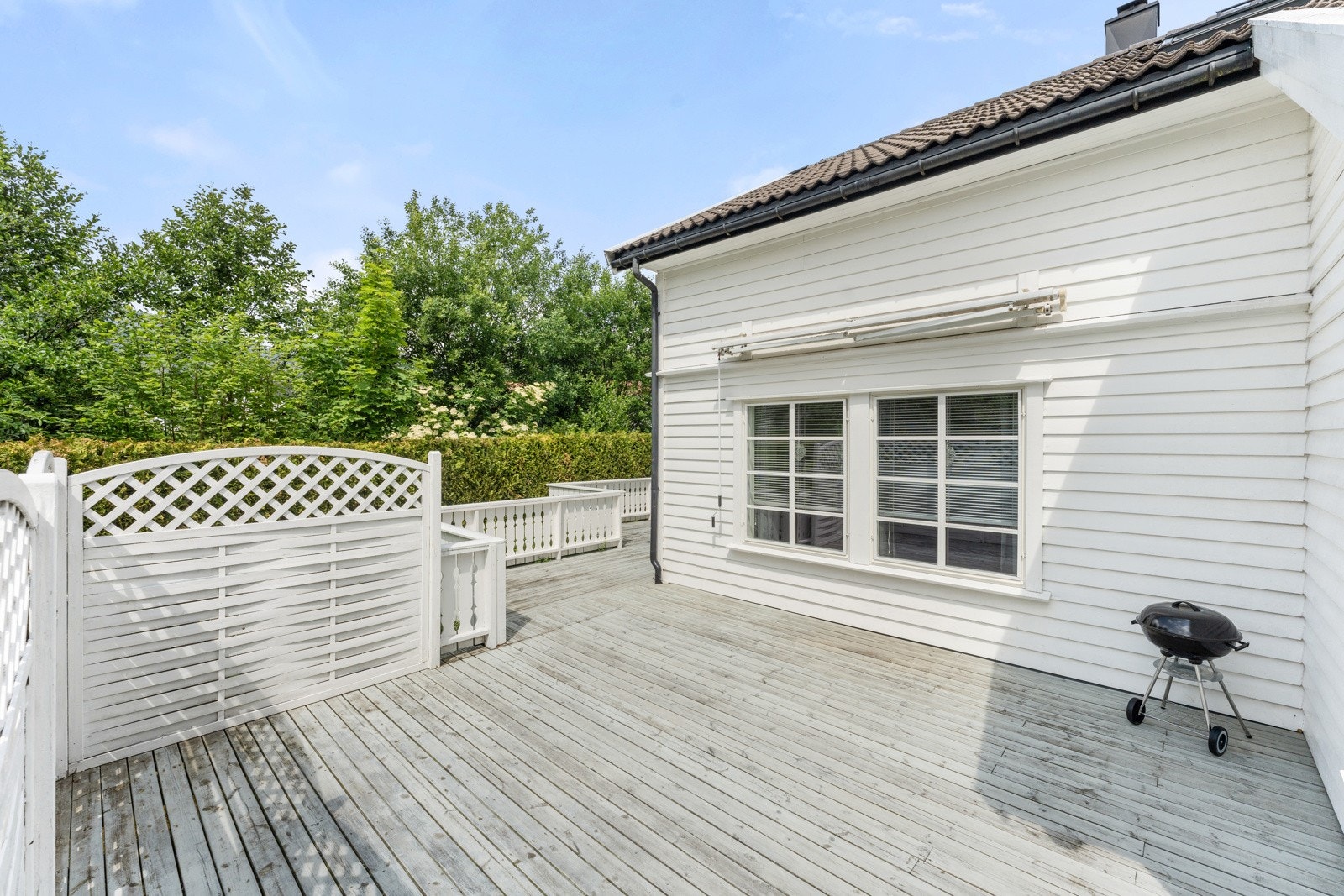 Store usjenerte terrasser med gode solforhold. Galleribilde