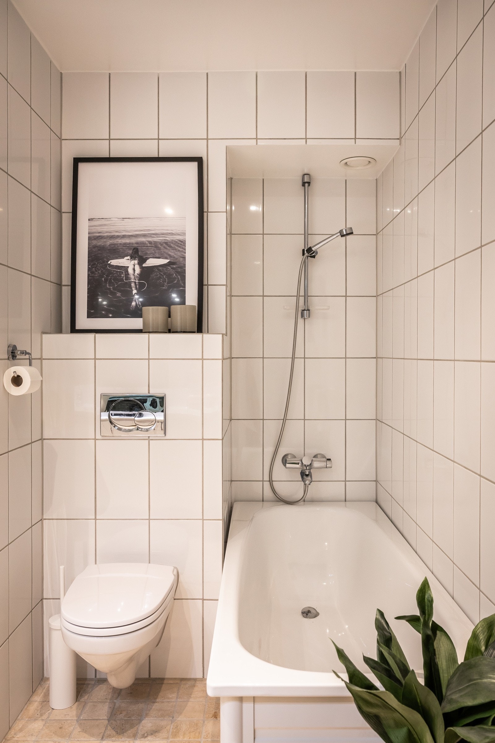Badekar og dusj på bad I Galleribilde