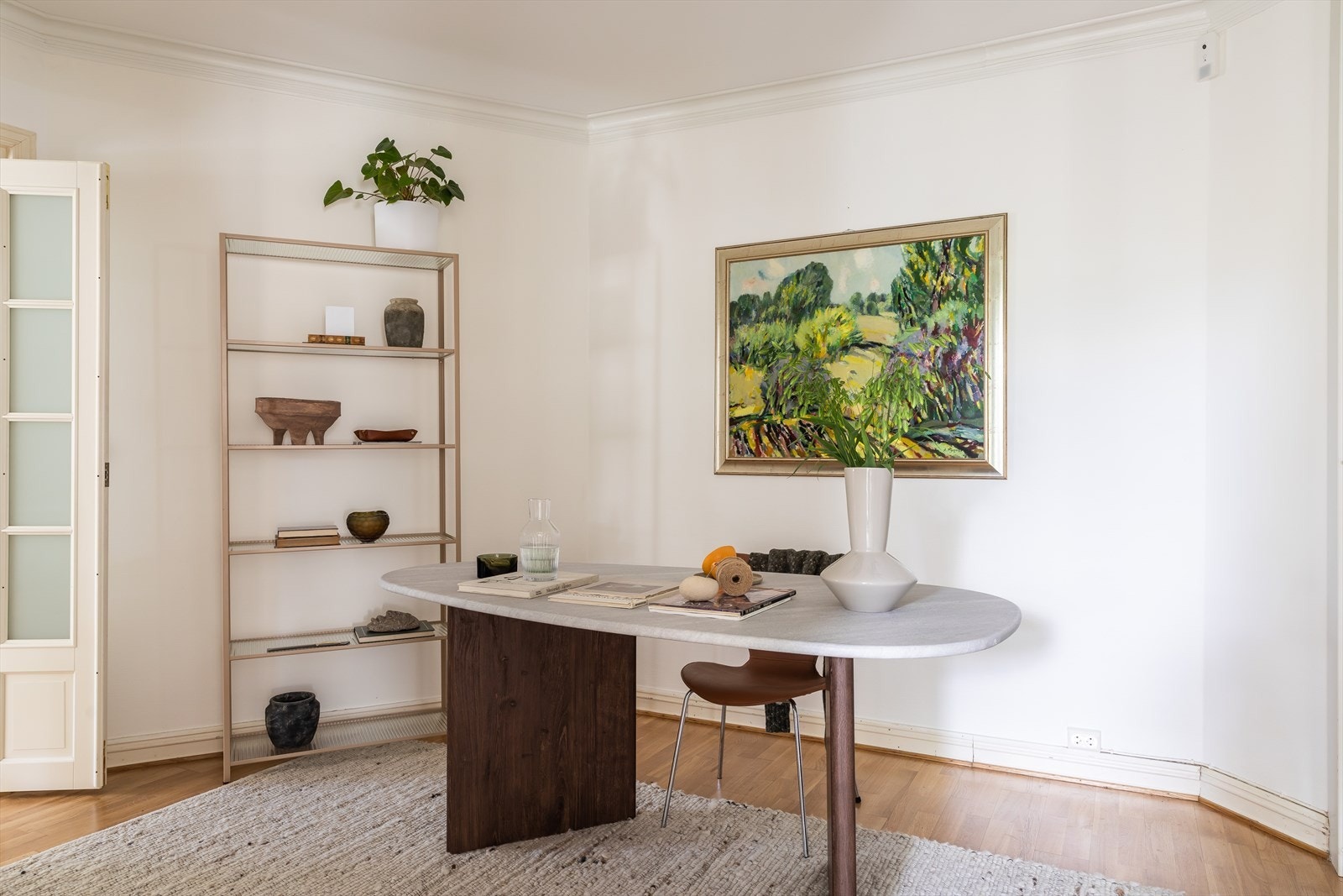 Enten det er å ønske gjester velkommen, kontorløsning eller rett og slett skape ditt personlige rom i ditt eget private fristed Galleribilde