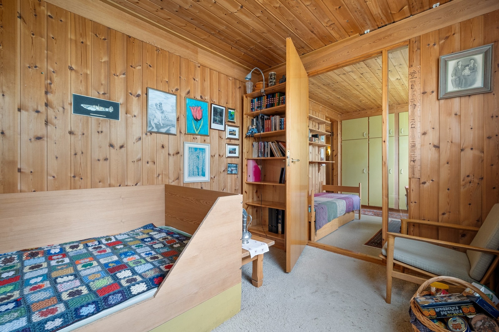 Innredet i senere tid, ikke godkjent for varig opphold. Galleribilde