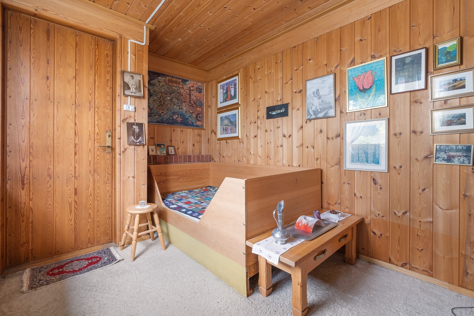 Innredet i senere tid, ikke godkjent for varig opphold. Galleribilde