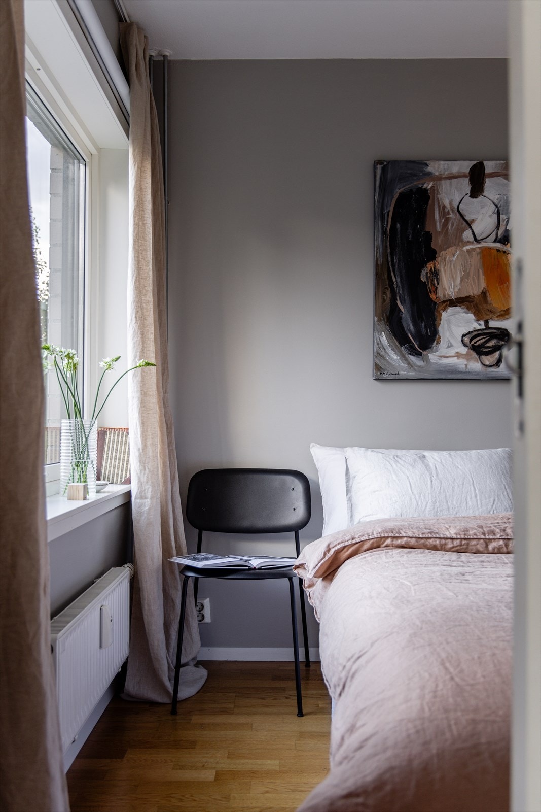 Soverommet sett fra stuen Galleribilde