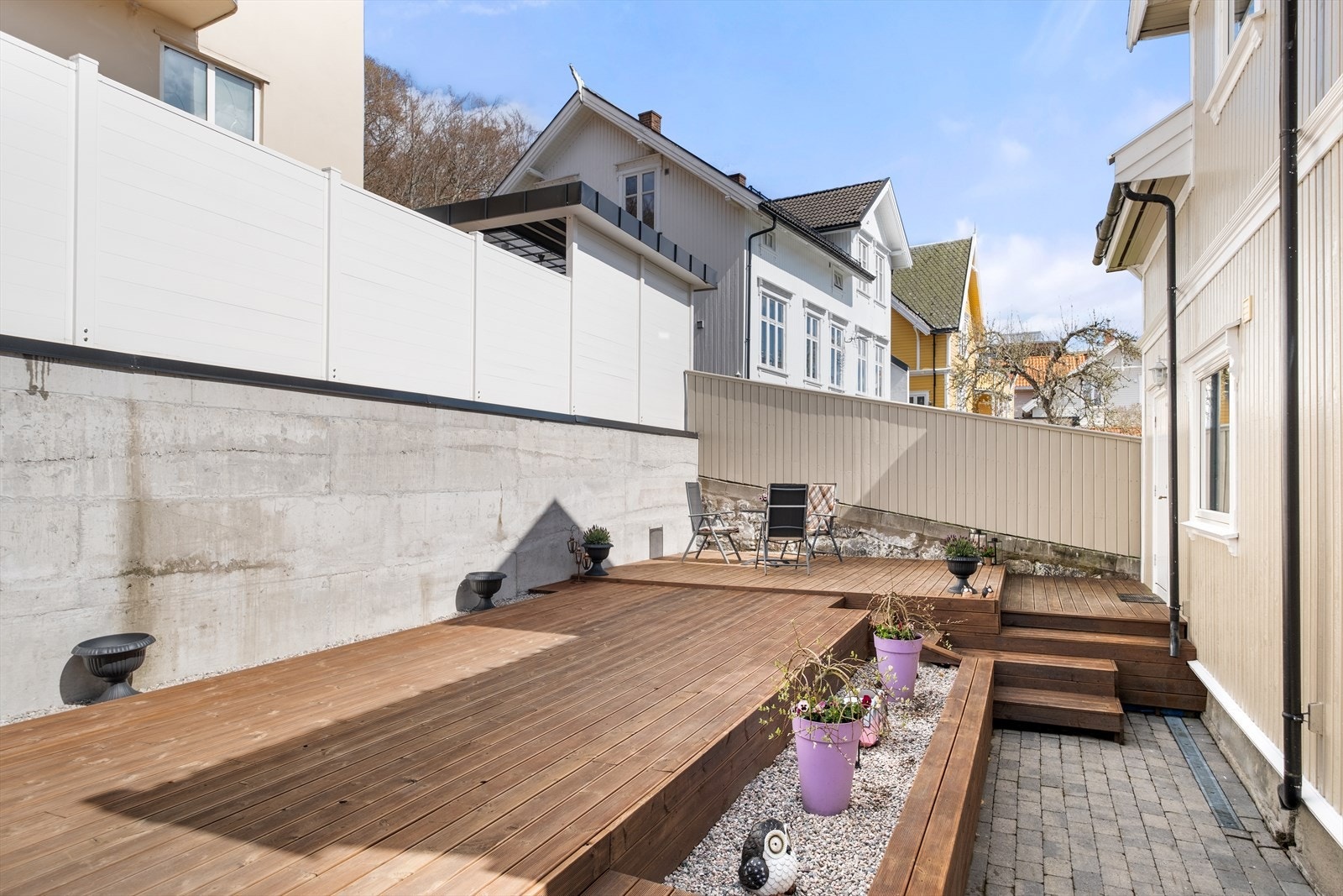 Uteplass Galleribilde