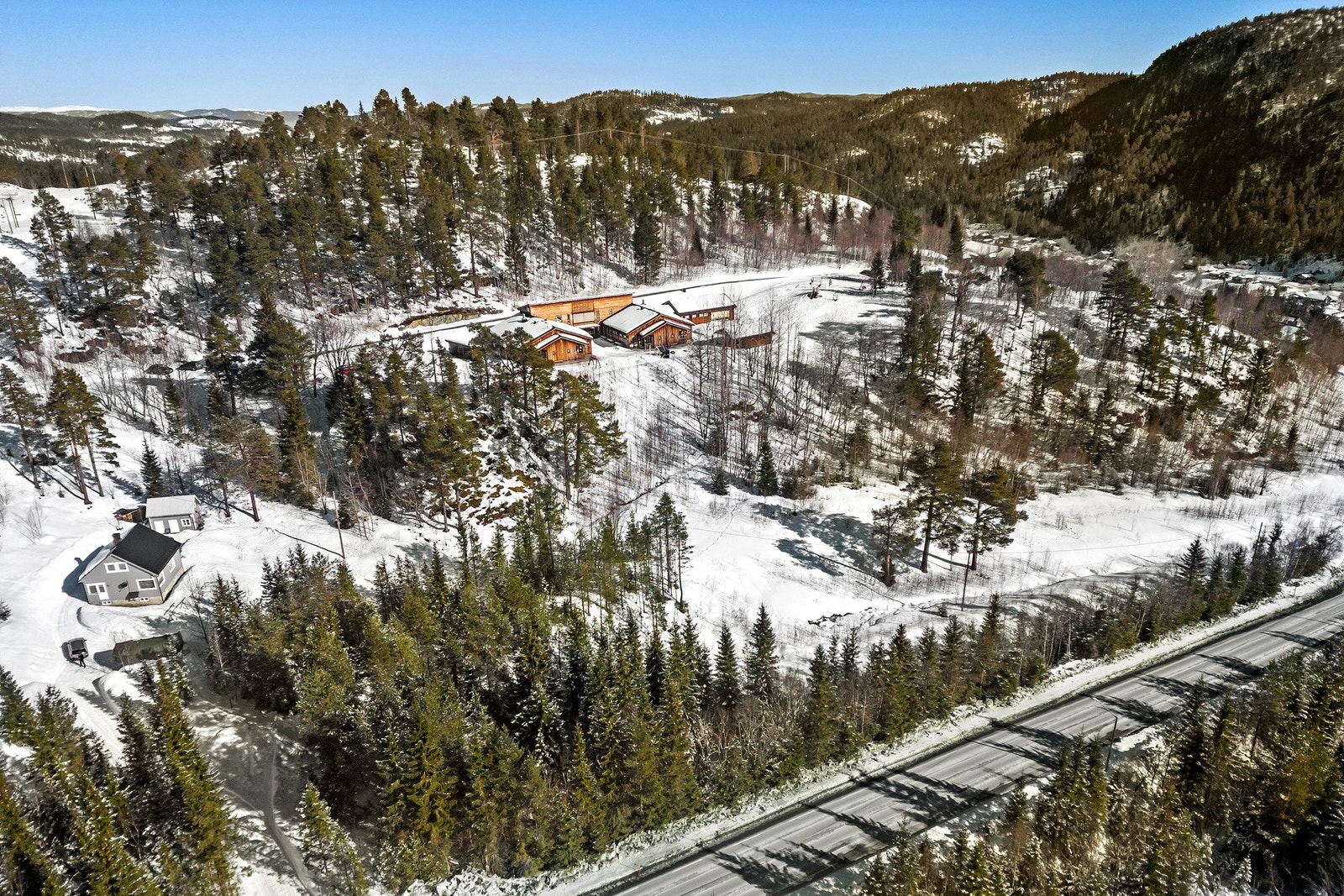 Området er like pent både på sommer som på vinterstid Galleribilde