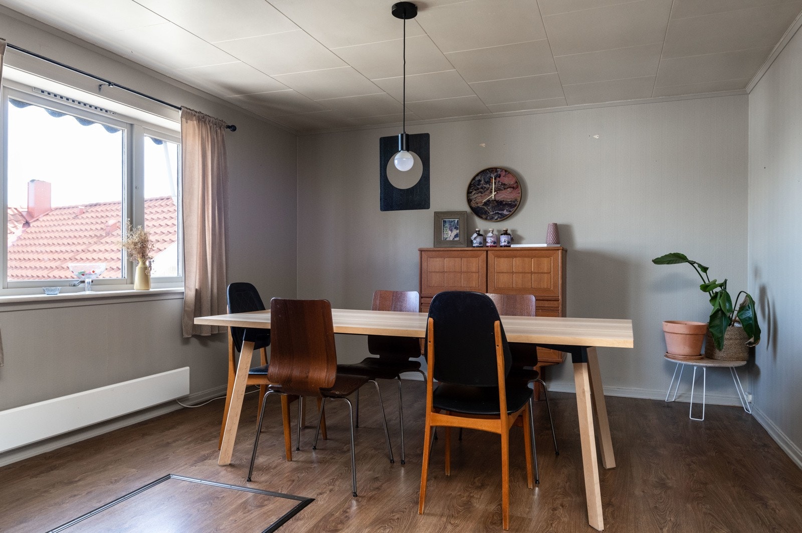 God plass til større spisebord Galleribilde