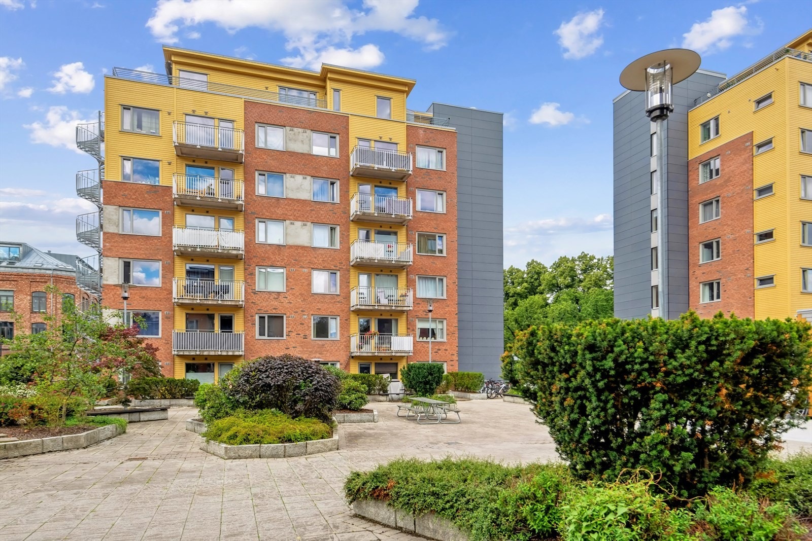 Fasade og fellesareal ved Alnagata 14 Galleribilde