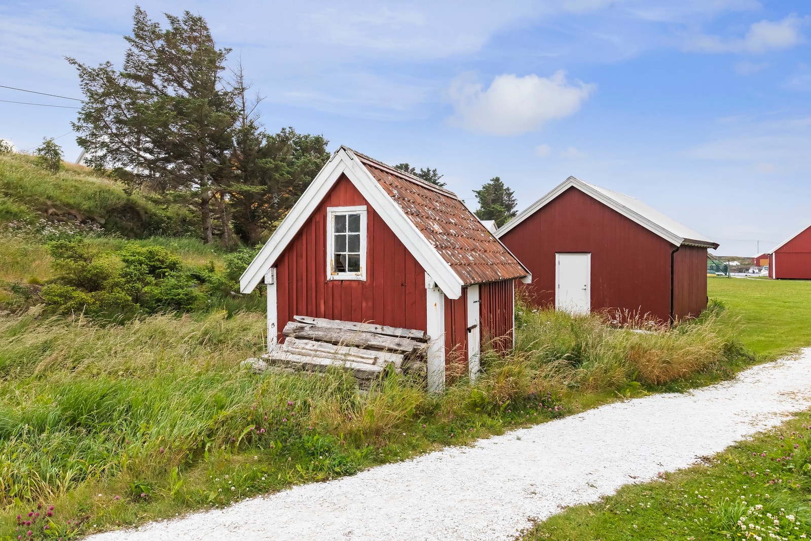 Uthus tilhørende eiendommen Galleribilde