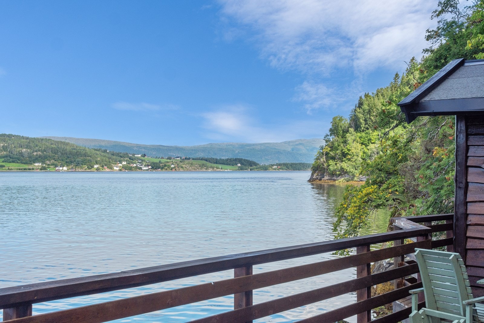 Utsikt over Skarnsundet mot Venneshamn Galleribilde