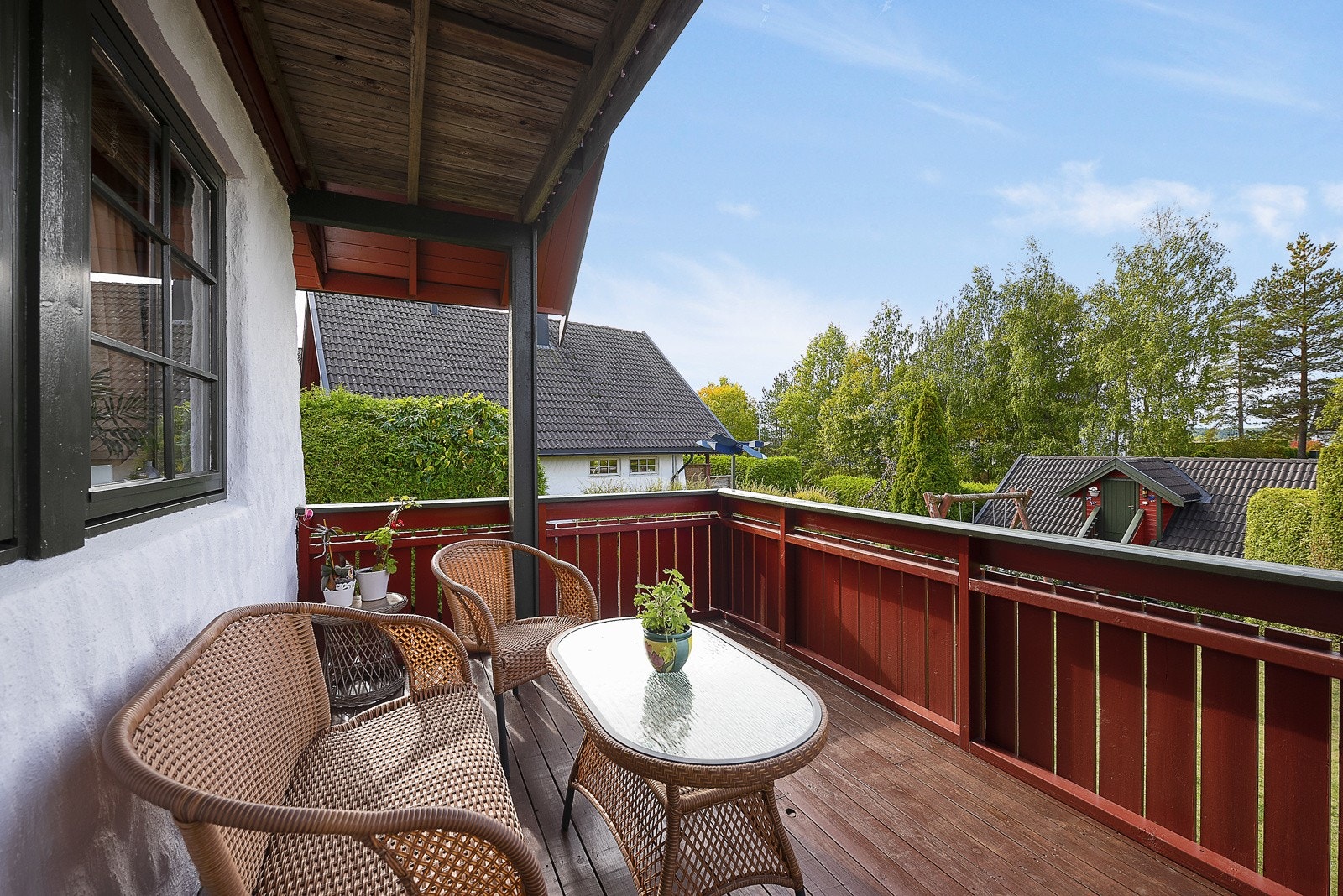 Her kan en nyte solen en sen ettermiddag. Galleribilde