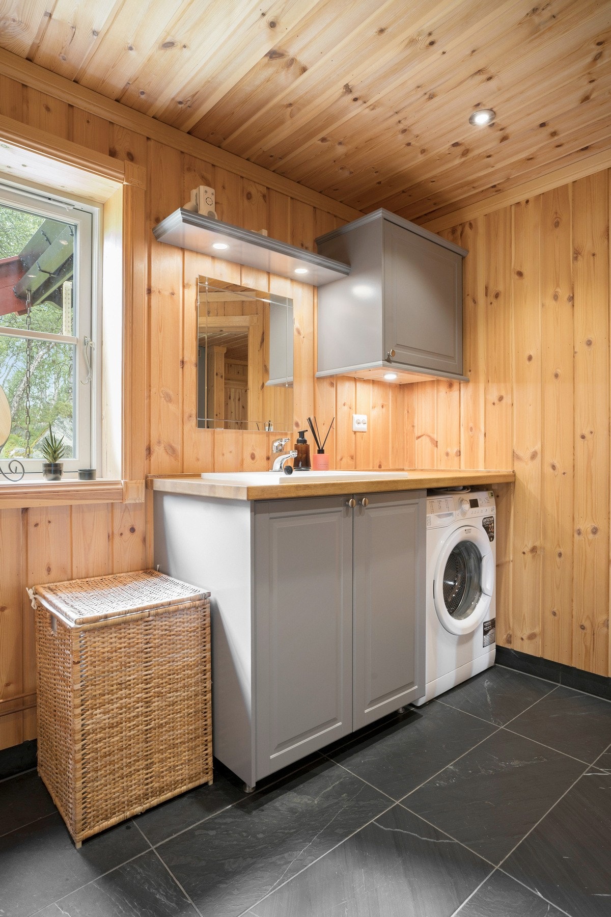 Vaskerom Galleribilde