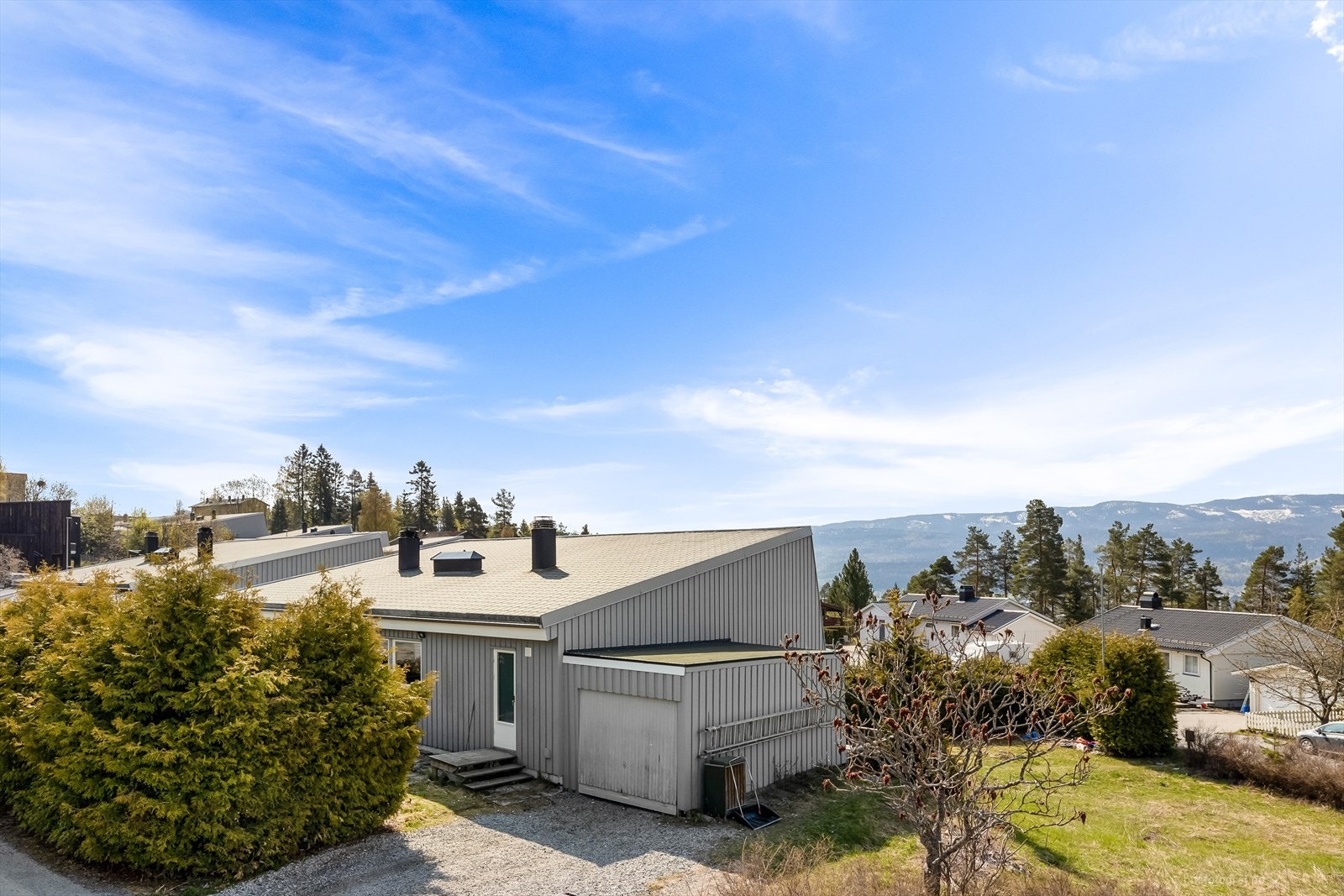 Garasje i tilknytning til boligen Galleribilde