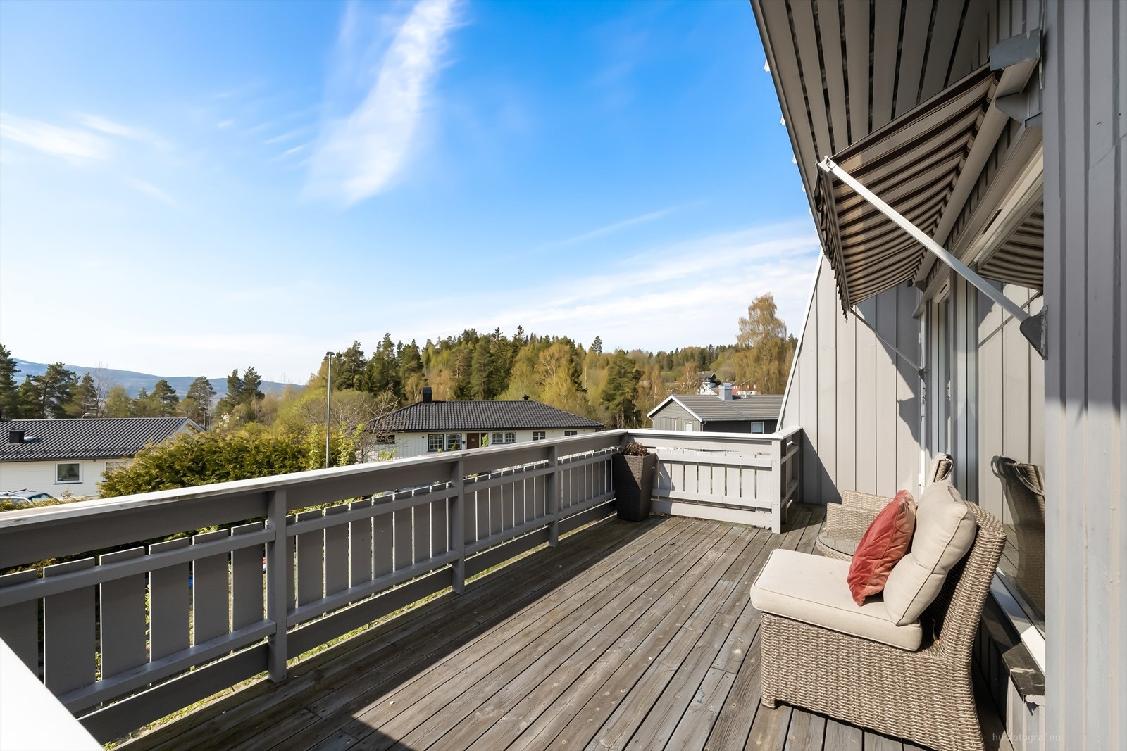 Solrik veranda Galleribilde