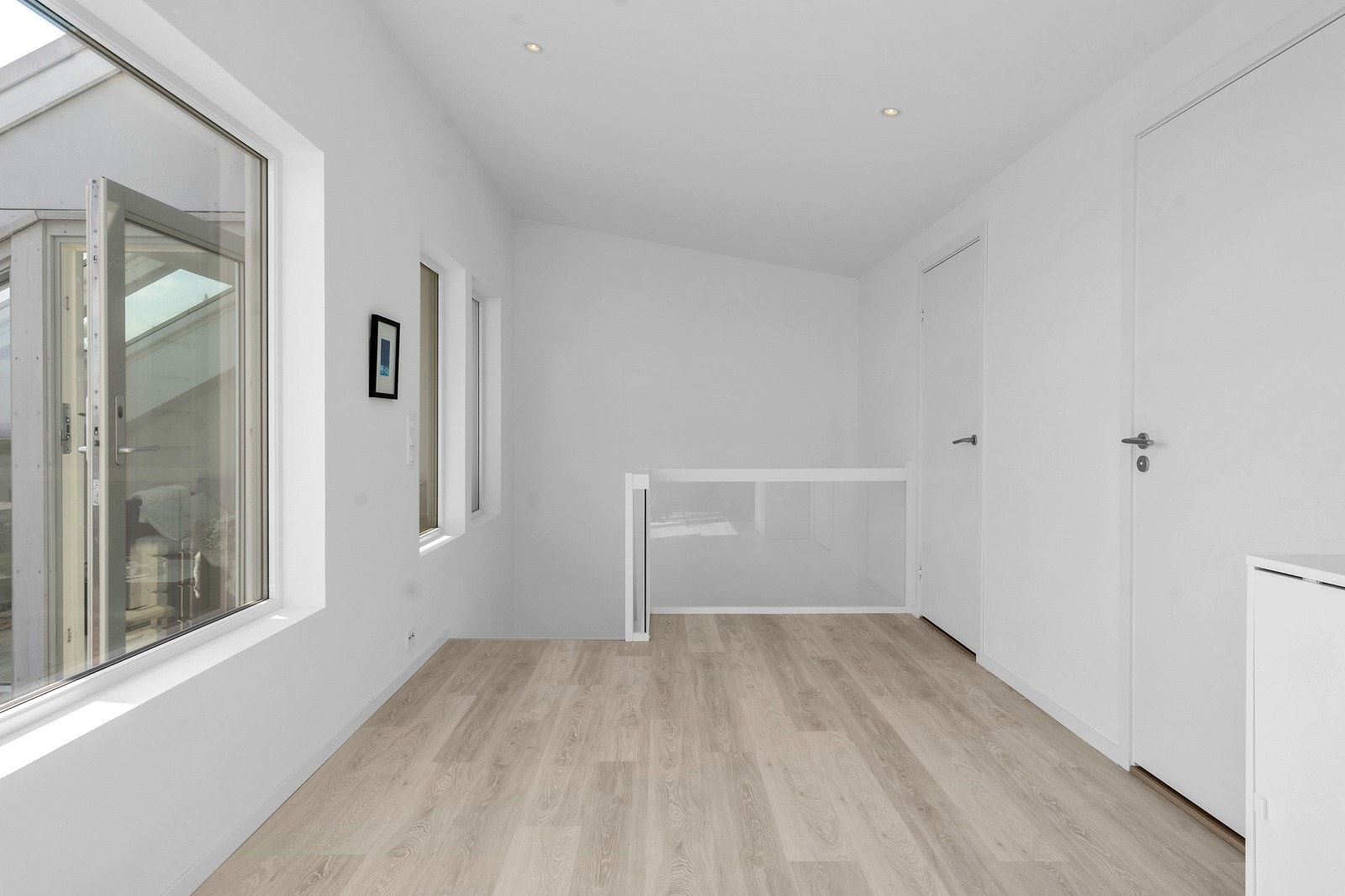 Det er 2 soverom + 1 baderom i loftsetasjen Galleribilde