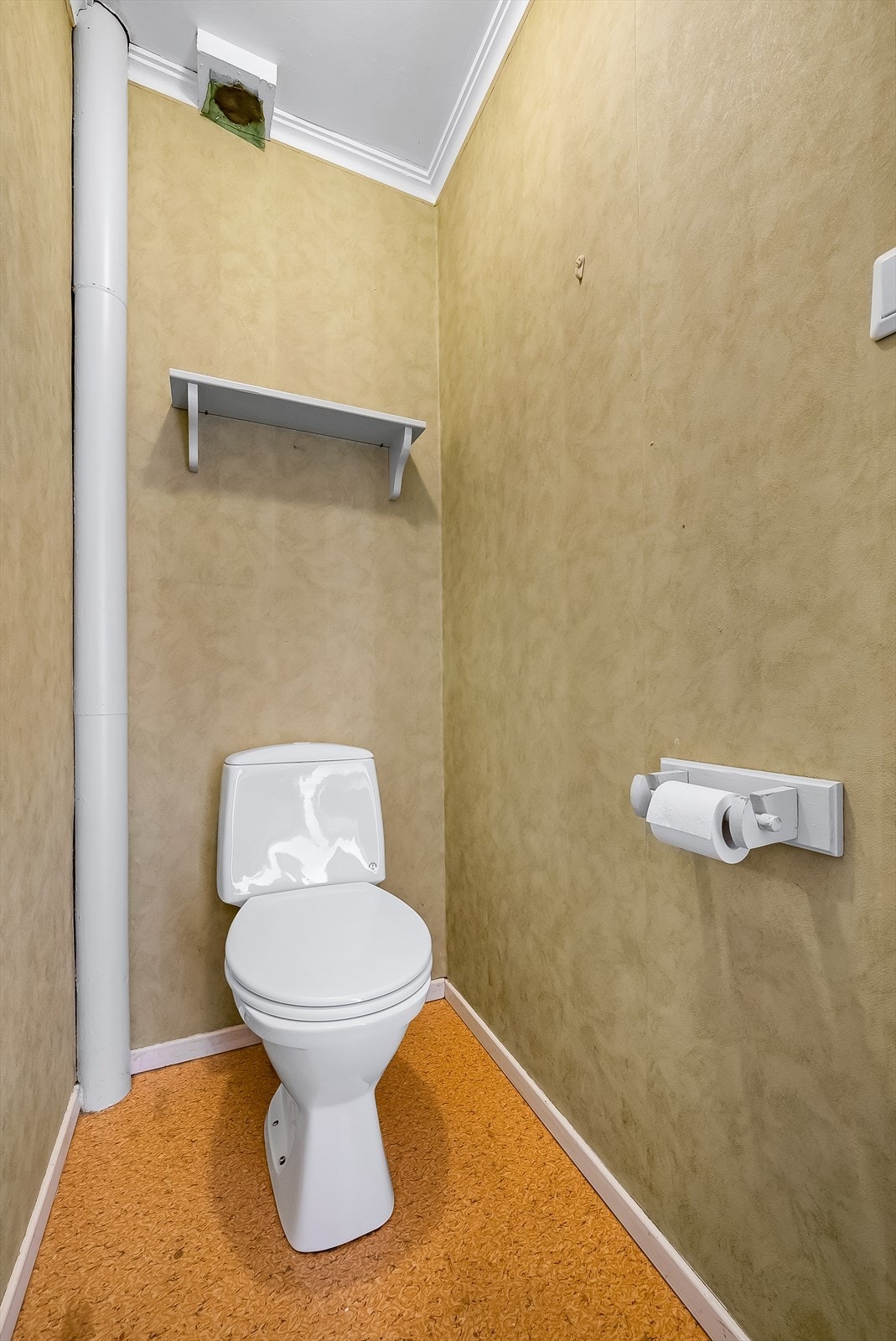 Separat toalett Galleribilde