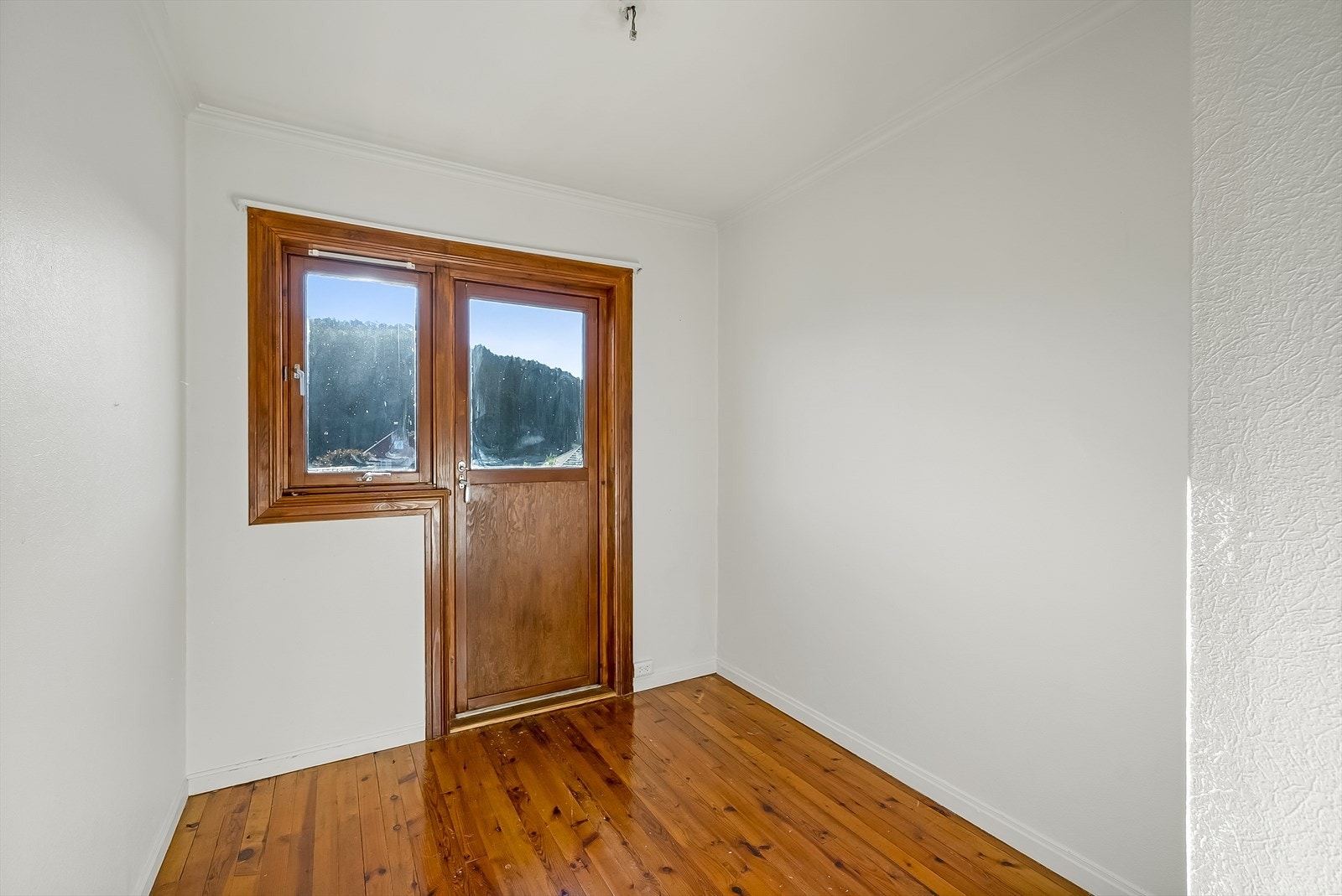 Soverom 3 m/utgang til luftebalkong. Galleribilde