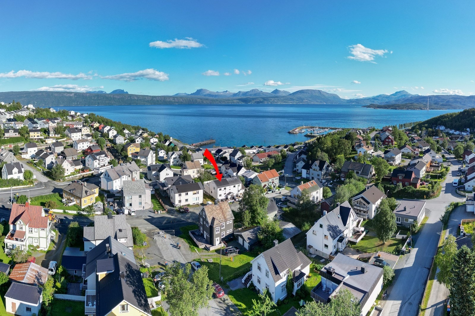 Gangavstand til alt av sentrumsfasiliteter. Galleribilde