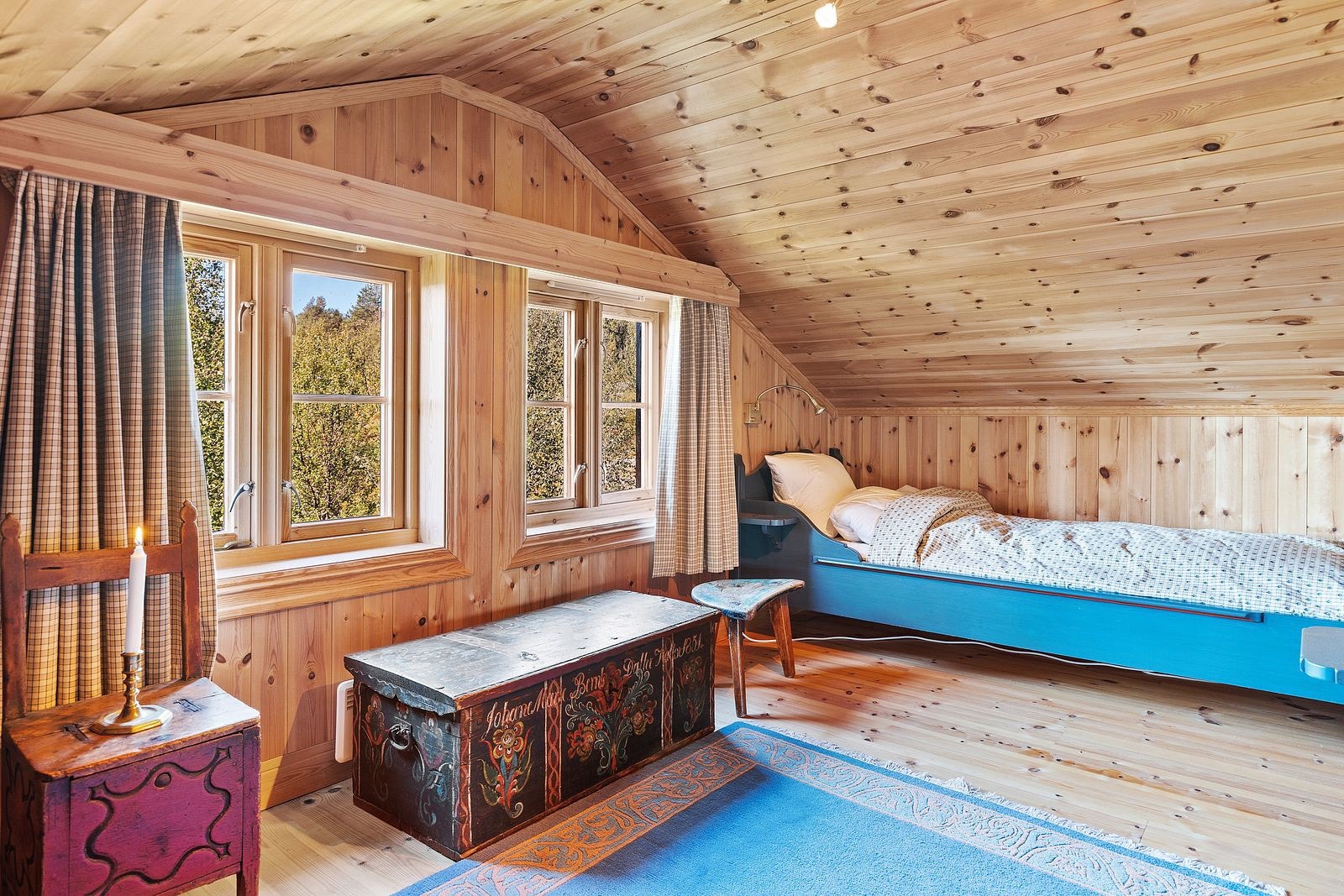 2 etasje anneks- soverom. Galleribilde