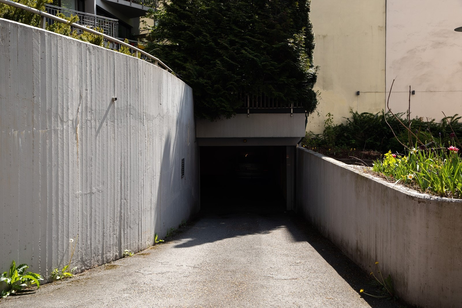 Nedfart til garasje med varmekabler Galleribilde