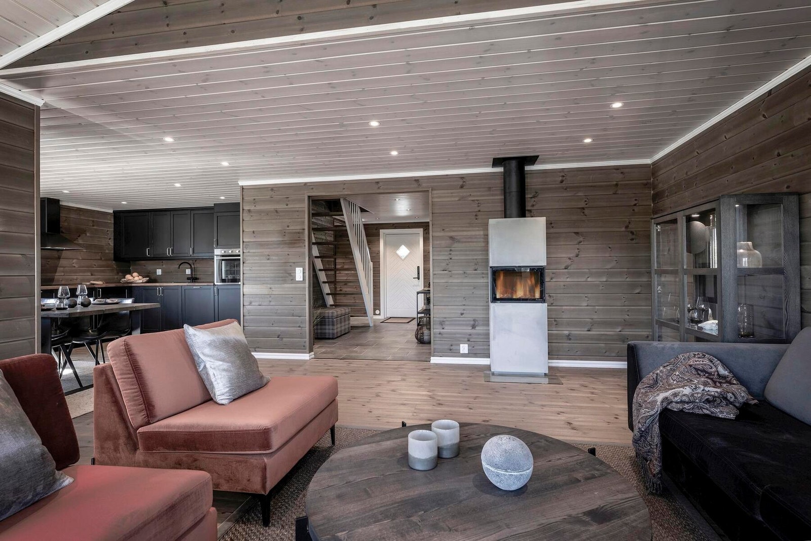 Foto fra visningshytte Rondablikk 100 på Hellerudsletta. Overflater og areal kan avvike fra priset modell Galleribilde