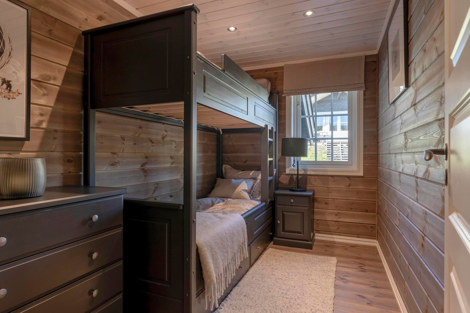 Foto fra visningshytte Rondablikk 100 på Hellerudsletta. Overflater og areal kan avvike fra priset modell Galleribilde