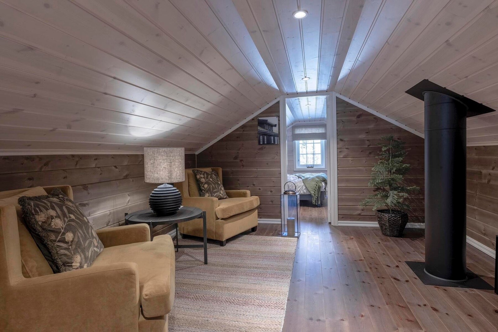 Mulighet for TV-stue på hemsen. Foto fra visningshytte Rondablikk 100 på Hellerudsletta. Overflater og areal kan avvike fra priset modell Galleribilde