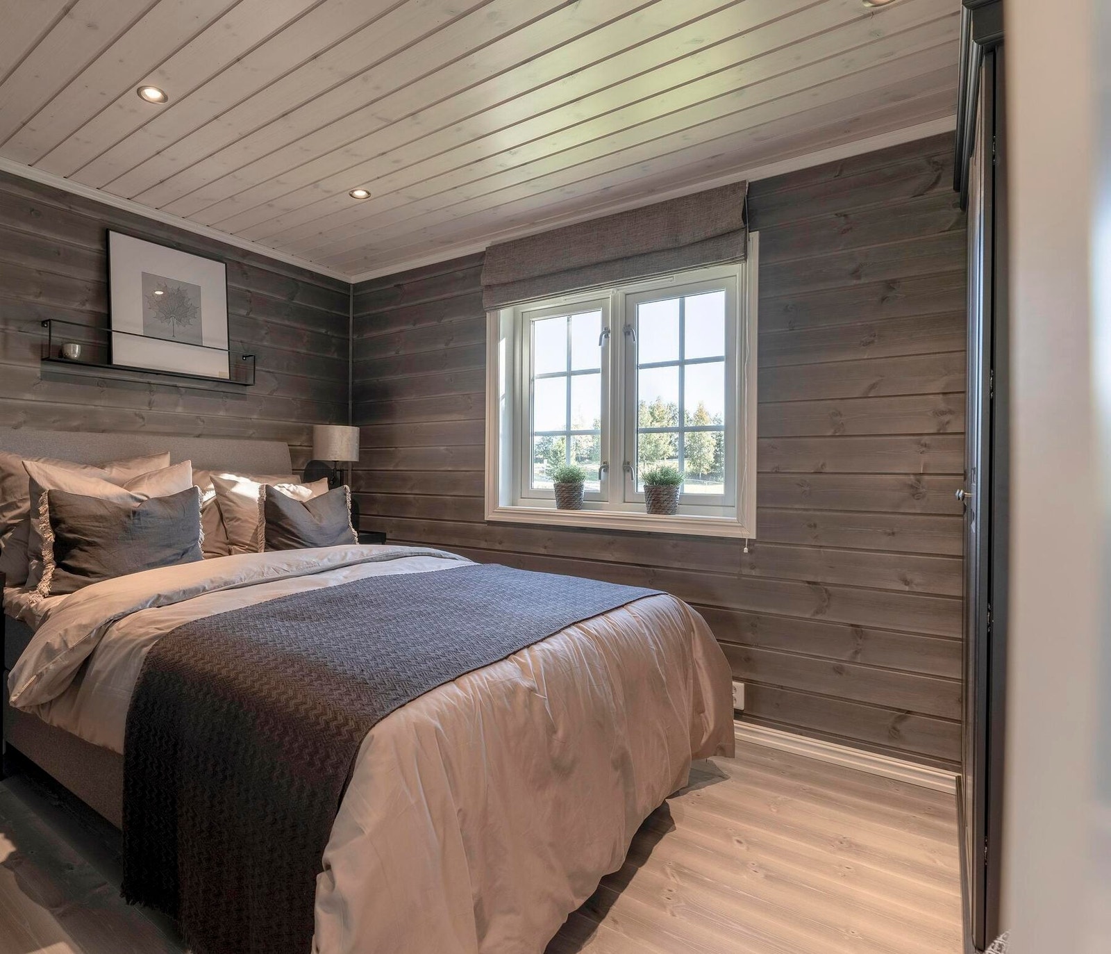 Foto fra visningshytte Rondablikk 100 på Hellerudsletta. Overflater og areal kan avvike fra priset modell Galleribilde